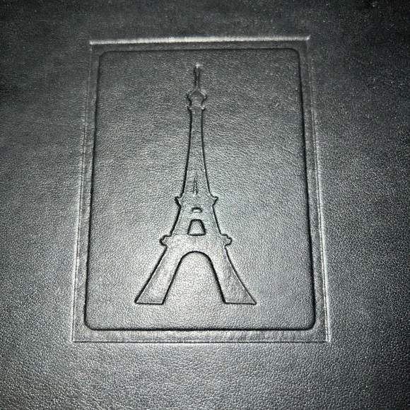 Eiffel Tower Travel notebook in soft leather - Picture 2 of 5